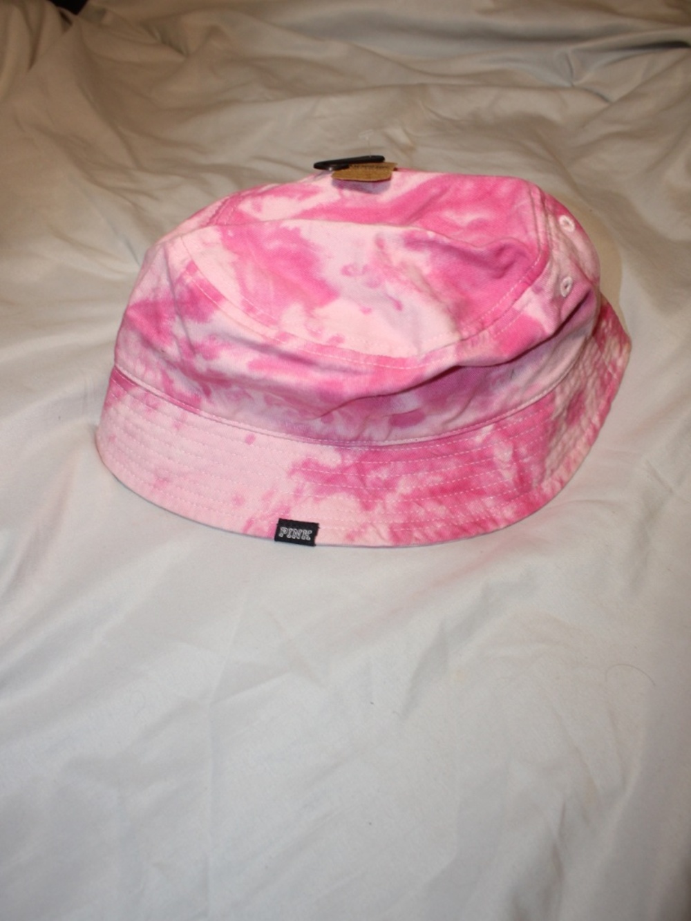 Brand new Victoria secret/pink tie-dye bucket hat with tags - Picture 8 of 8
